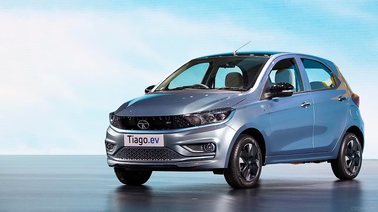 Top 5 Affordable Electric Cars in India 2025 – Best Budget EVs You Can Buy Now 1 Tata Tiago EV 1