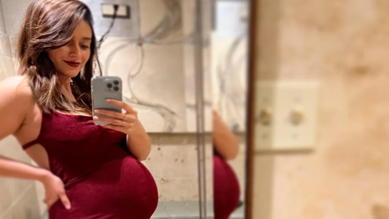 Stars Who Married While Pregnant...