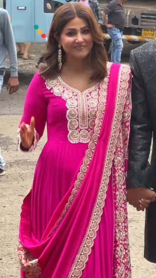 Is Hina Khan Pregnant? Fans...