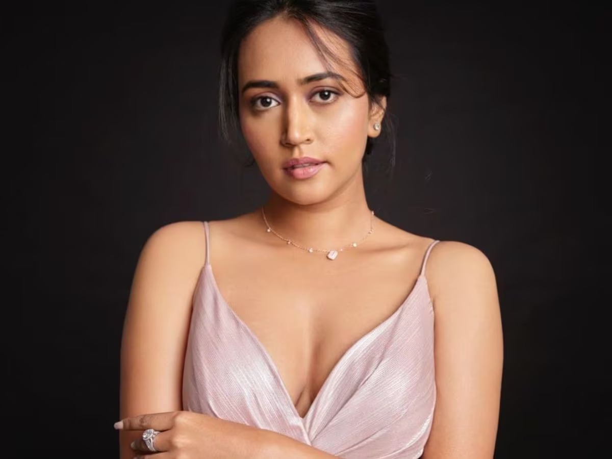 This ‘Panchayat 4’ Actress Created...