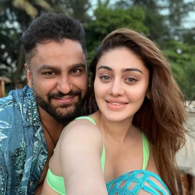 Must-See Shefali Jariwala & Parag...