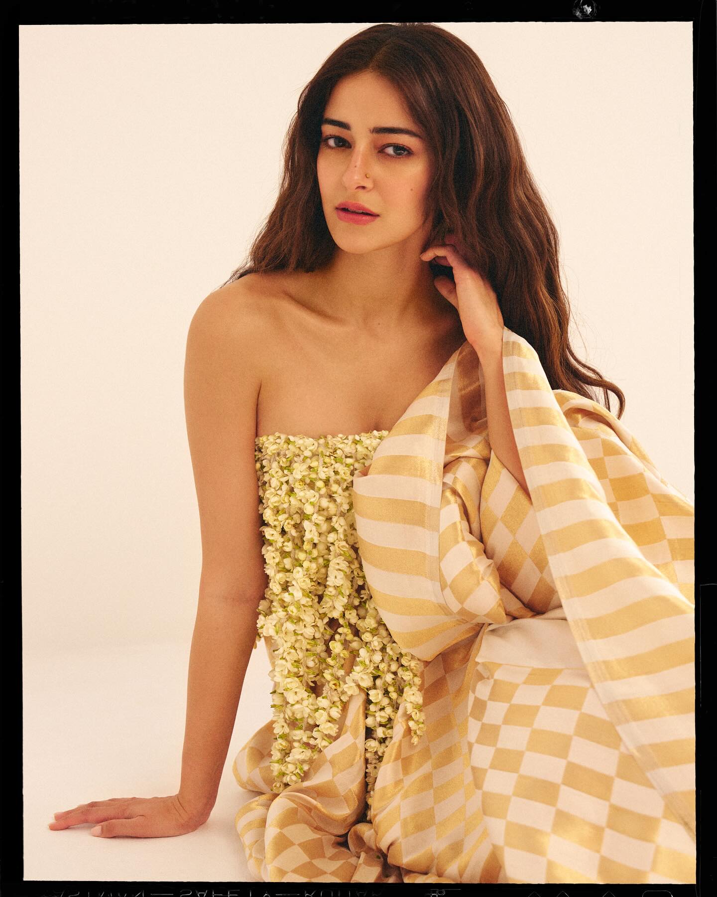 Ananya Panday Glamorous Photoshoot Takes...