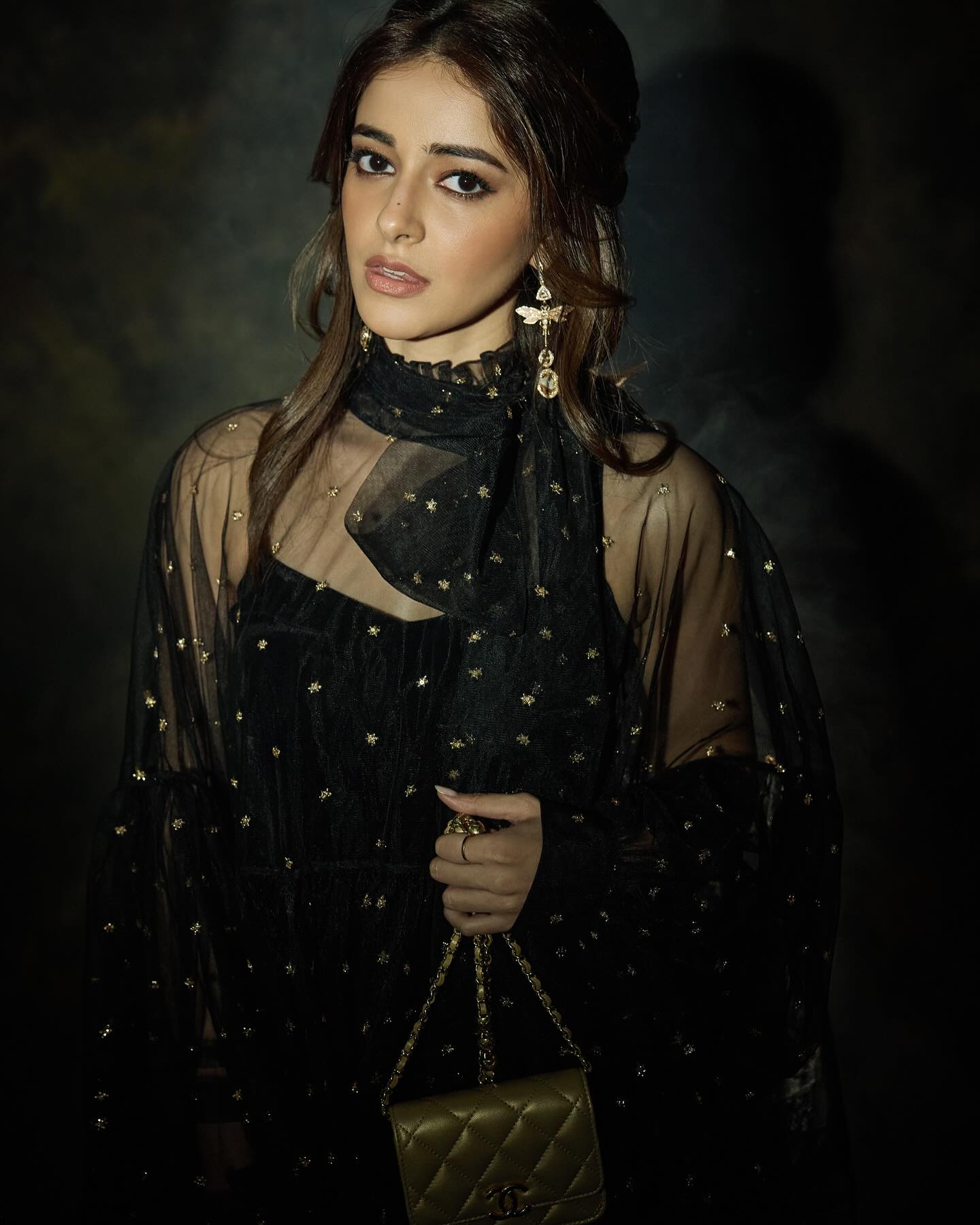 Ananya Panday Glamorous Photoshoot Takes...