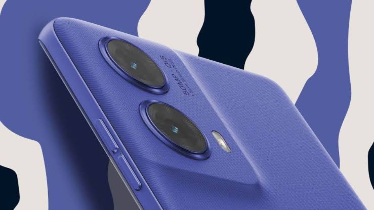 Hurry up! Motorola G85 At...