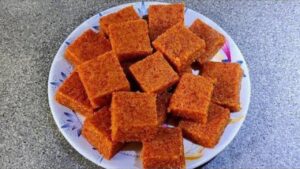carrot barfi : सर्दियों की स्पेशल मिठाई जो पिघलेगी मुंह में, घर पर बनाने की आसान विधि
