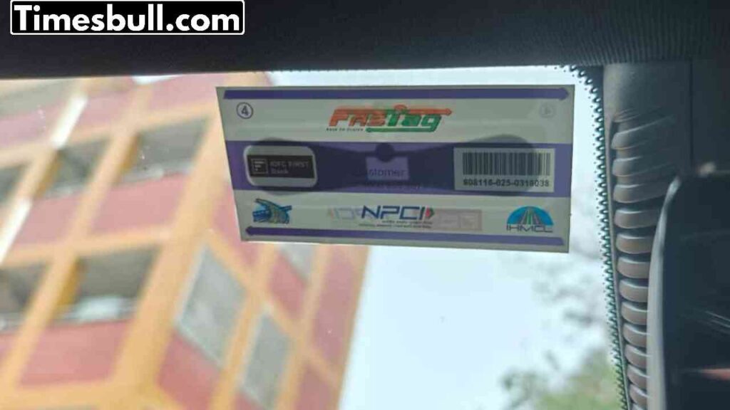 Annual FASTag Pass- You can cross a toll plaza in just Rs 15, you will save Rs 7000 every year 