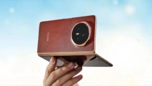 Honor Magic V5 Set to Launch as the World’s Thinnest Foldable Smartphone – Can It Beat Samsung?