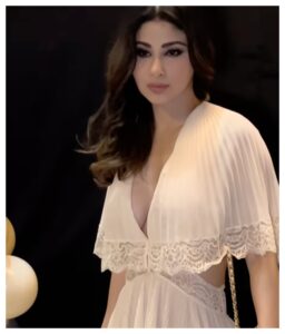 Mouni Roy Latest Glamorous Look – Actress Flaunts cleavage with Backless Outfit