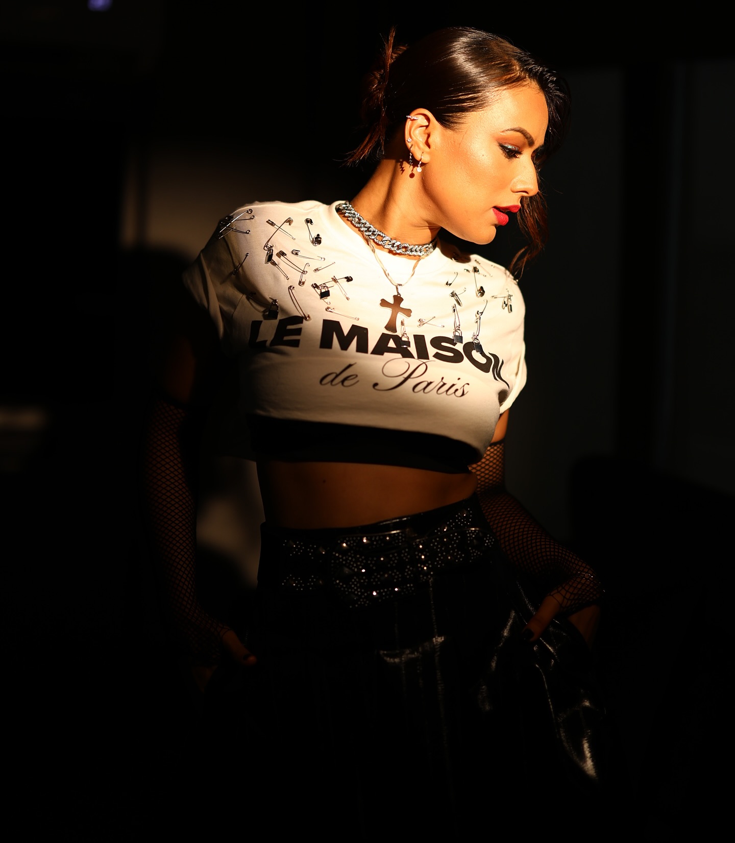 Nia Sharma Glamorous Look –...