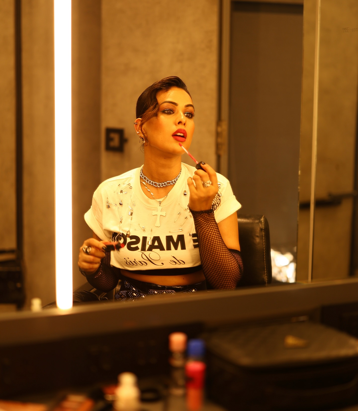 Nia Sharma Glamorous Look –...