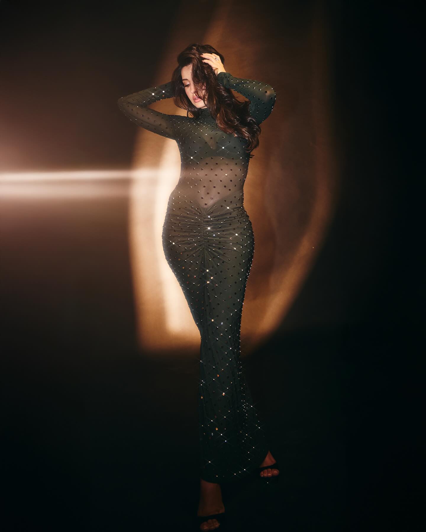 Nora Fatehi’s Gorgeous Look –...