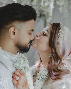 Hina Khan Gets Married To Rocky Jaiswal, See Her Latest Photo’s