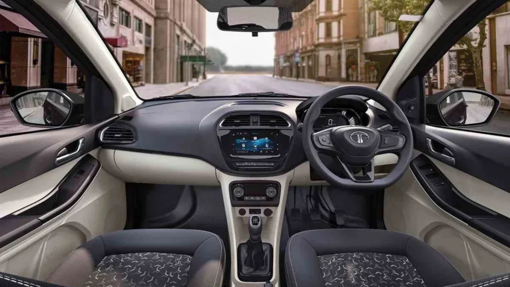 Tata Tiago Becomes ₹55,000 Cheaper This August, Mileage 28Km and Price Starts at ₹5 Lakh