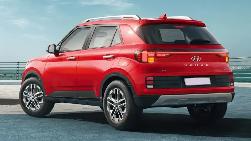 Hyundai Venue 2025: A Compact...