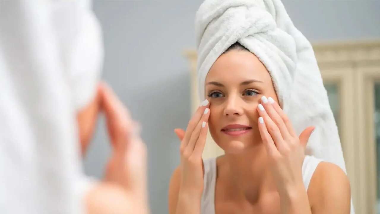Monsoon Skin Care Tips 2025:...