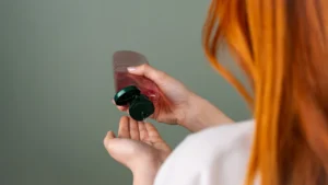 Hare Care Tips: बालों की देखभाल के 8 आसान टिप्स घर पर ही पाएं मजबूत और चमकदार बाल!