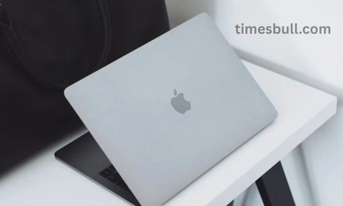 Buy best 4 Apple MacBook,...