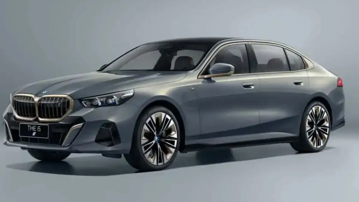 Next-gen BMW 5 Series 2025...