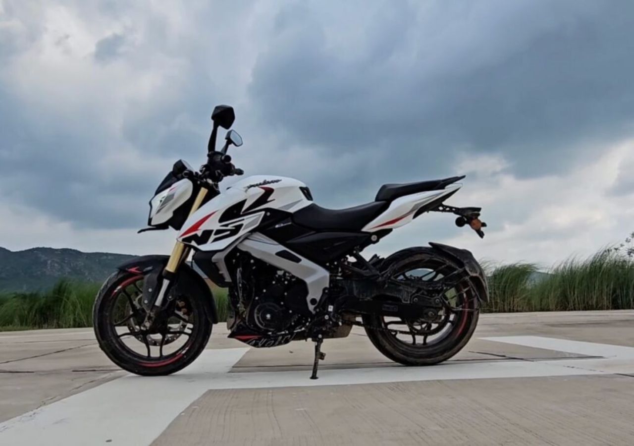 Bajaj Pulsar NS400Z Launched: Powerful...
