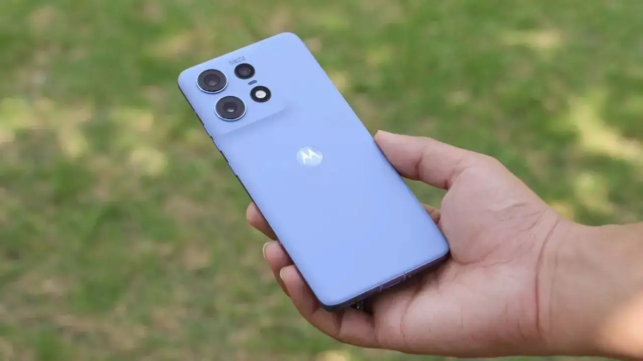 Best Motorola Phones with Clean...