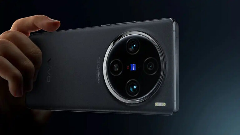 Top Smartphones with Periscope Zoom Cameras in India (2025) – Super Zoom in Your Pocket!