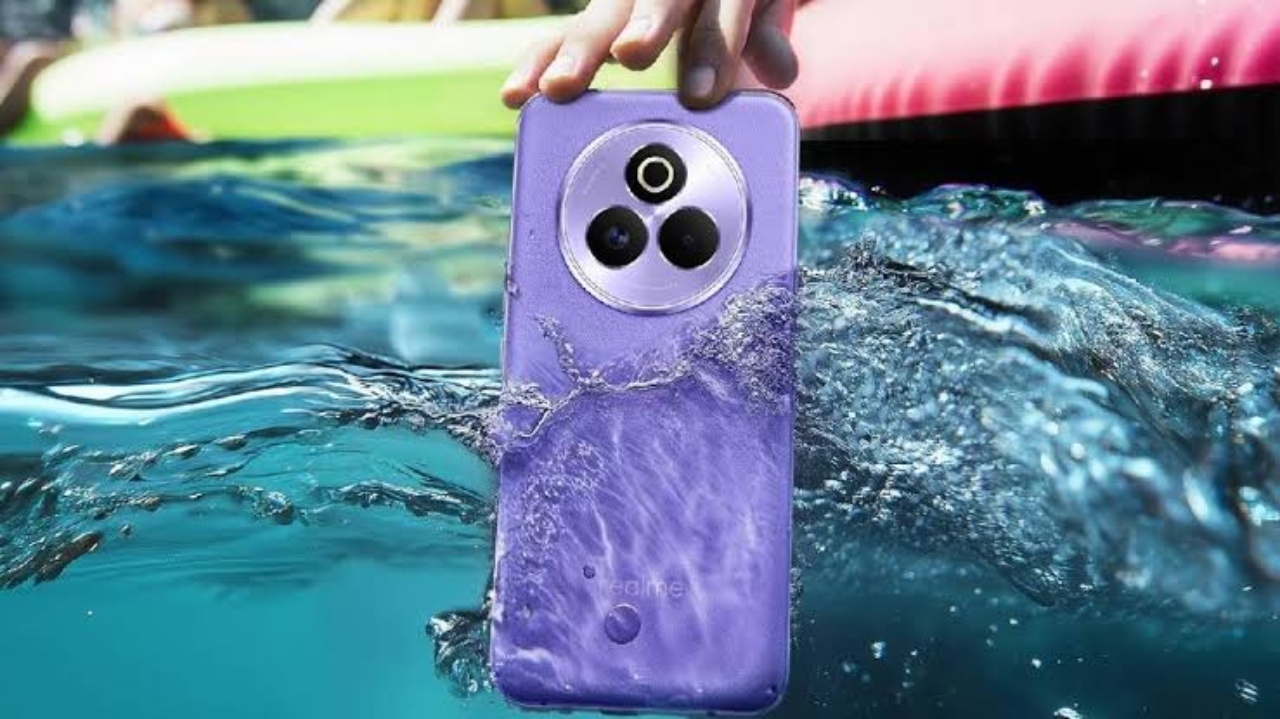 Best Waterproof and Dustproof Phones...