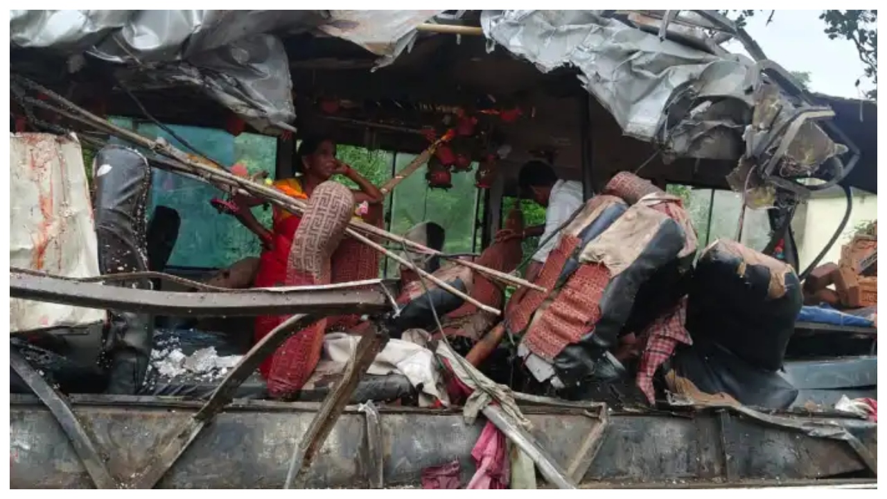 Deoghar Bus Accident – Inside...