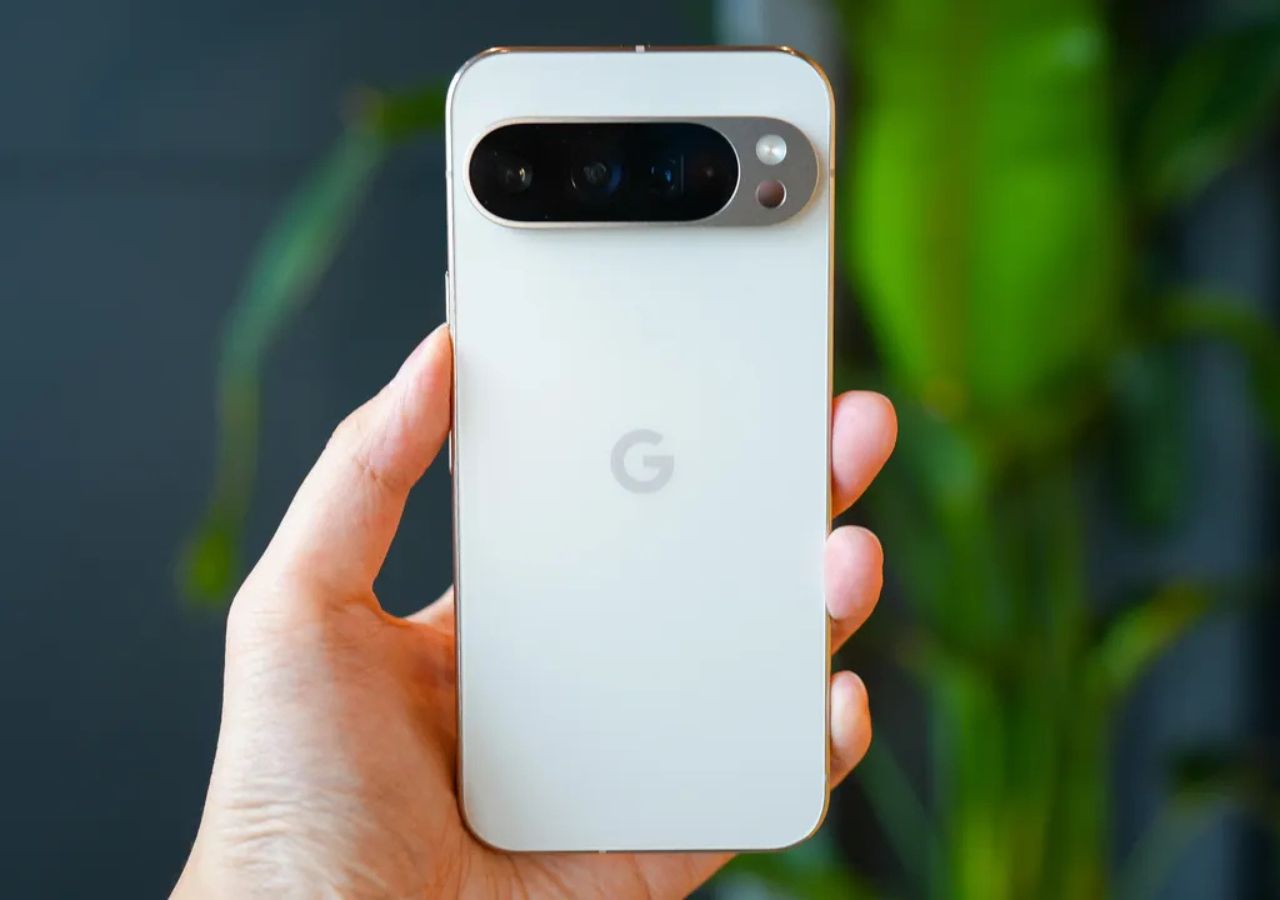 Google Pixel 9a: A Premium...