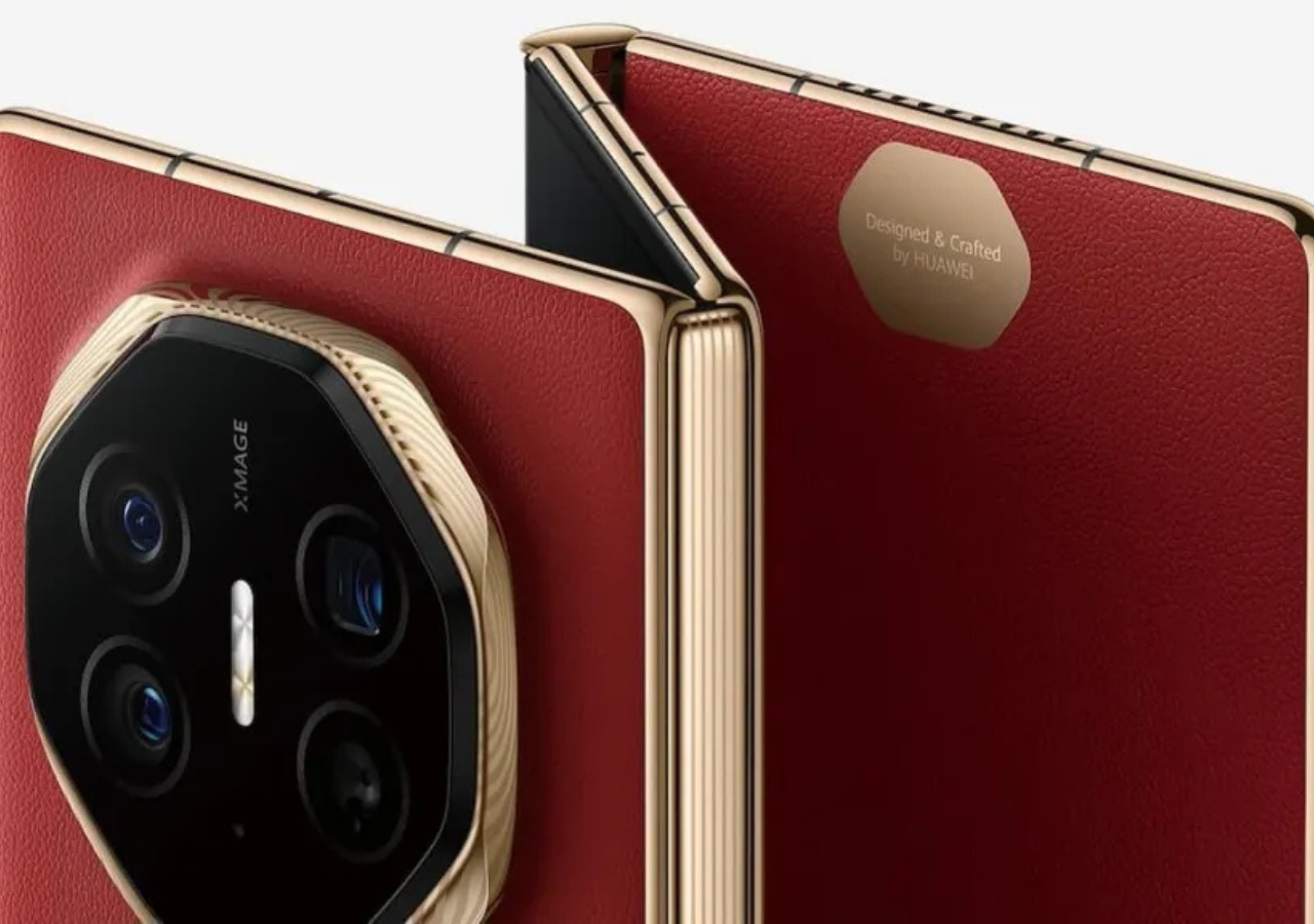 Huawei Mate XT 2 Launched...