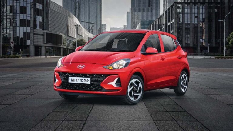 Hyundai Grand i10 Nios vs Tata Tiago Full Comparison of Price, Mileage, Features and Safety