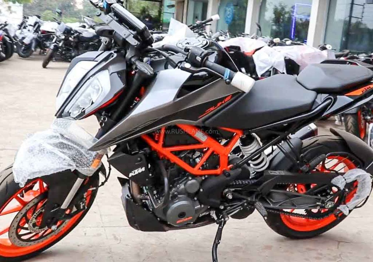 KTM Duke 200 2025 Review:...