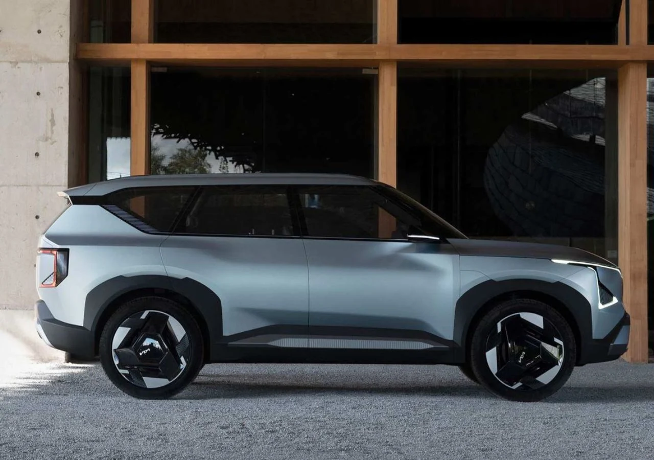 Kia EV5 2025: Futuristic Design...