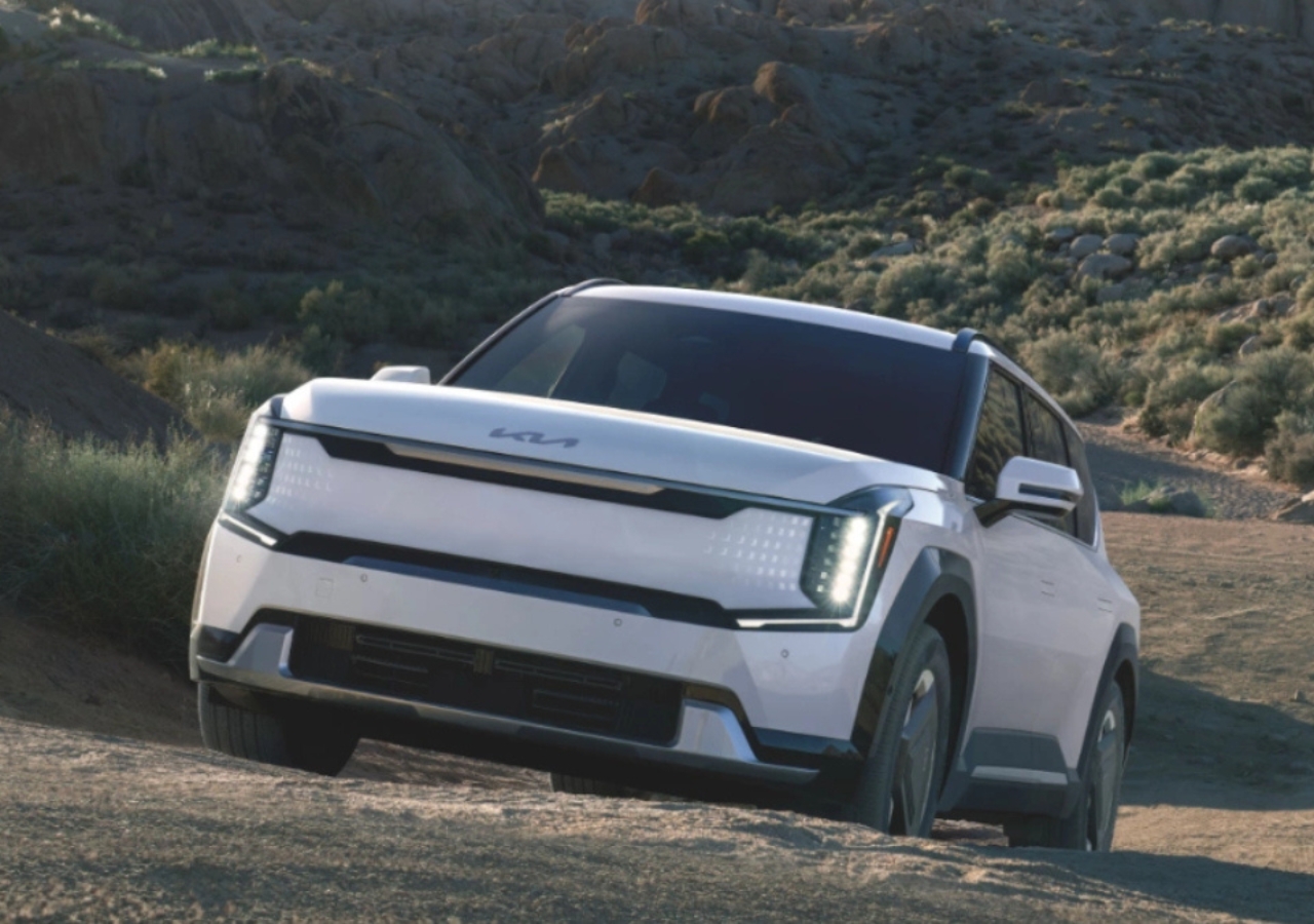 Kia EV9 2025 Electric SUV...