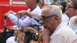 सरकारी पेंशनर्स के लिए खुशखबरी! सरकार ने LTC को लेकर कही ये बात