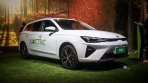 Rs.7 Lakh Price for MG5 with 6 Airbags and Bold New Styling