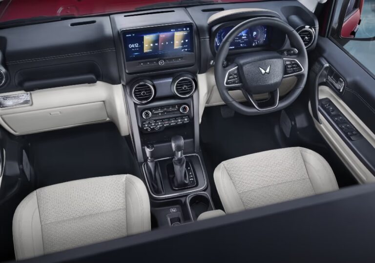 Mahindra Thar Roxx 2025 Full Details – Price, Mileage, Features & More