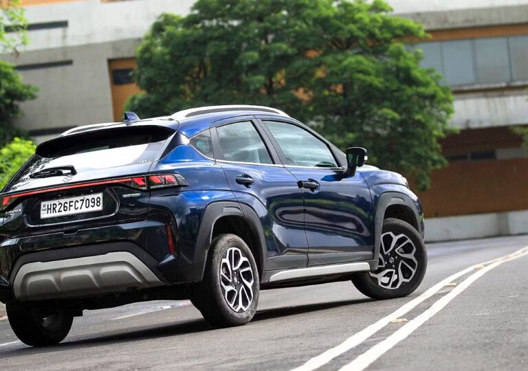 Maruti Suzuki Fronx 2025: A Stylish Sub-Compact SUV with CNG Option – Price, Mileage & Features