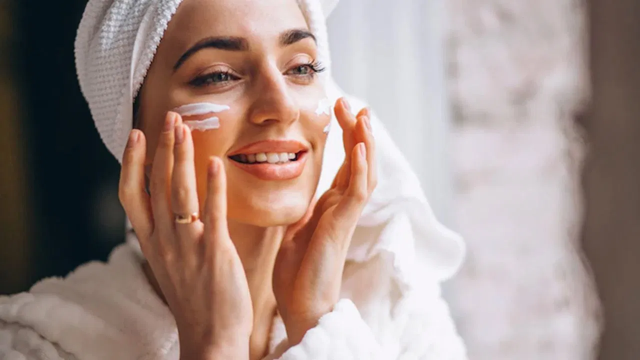 Monsoon Skin Care Tips 2025:...