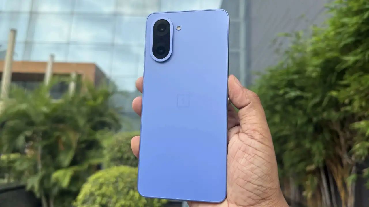 Nothing Phone 3a Vs Oneplus Nord ce 5 5g (2)