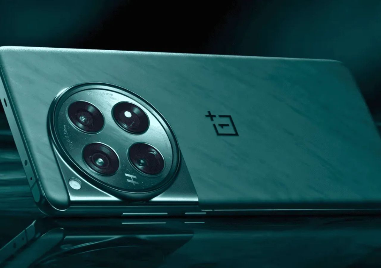 OnePlus 12 5G Review (2025):...