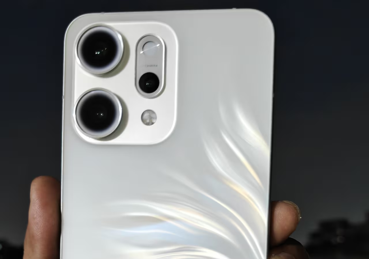 Oppo Reno 14 5G 2025...