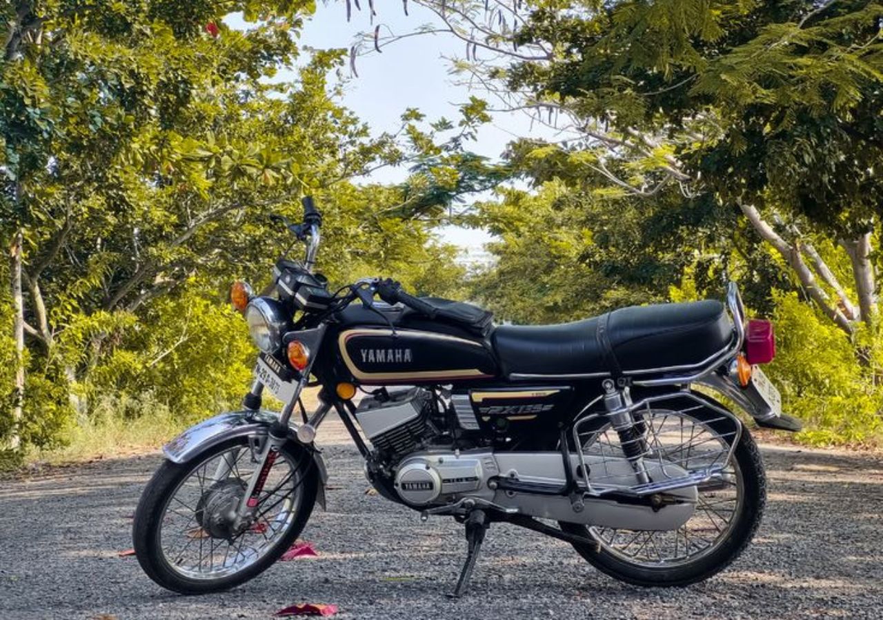 Yamaha RX 100 Makes a...