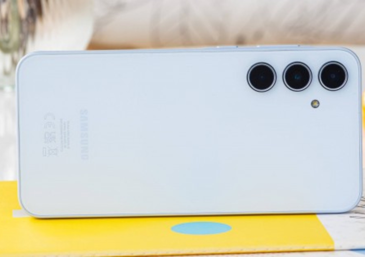 Why Samsung A35 2025 Is...