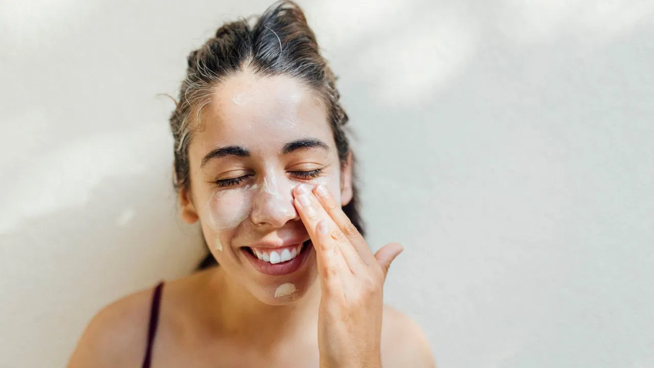 Monsoon Skin Care Tips 2025:...
