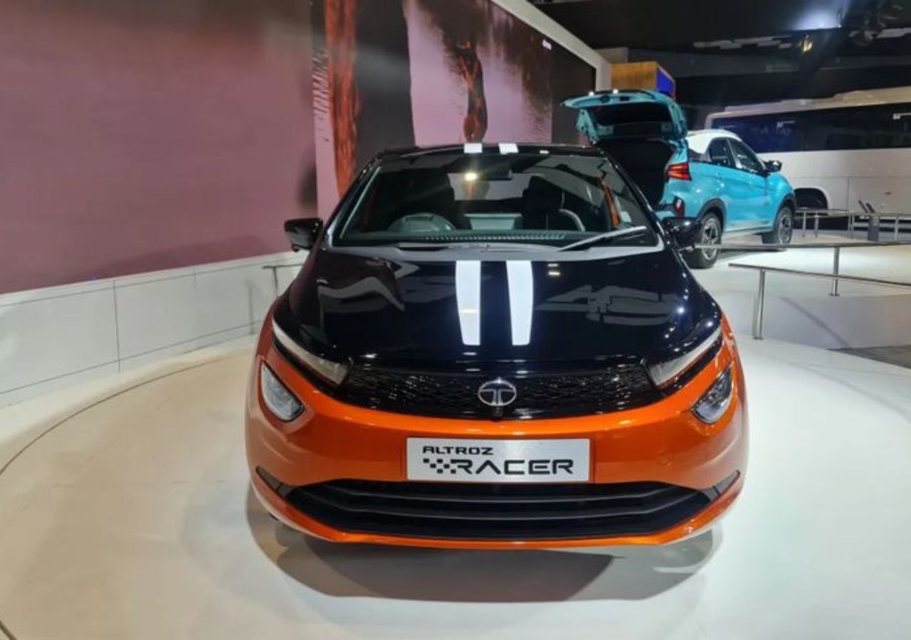 Tata Altroz 2025 Review: Bold...