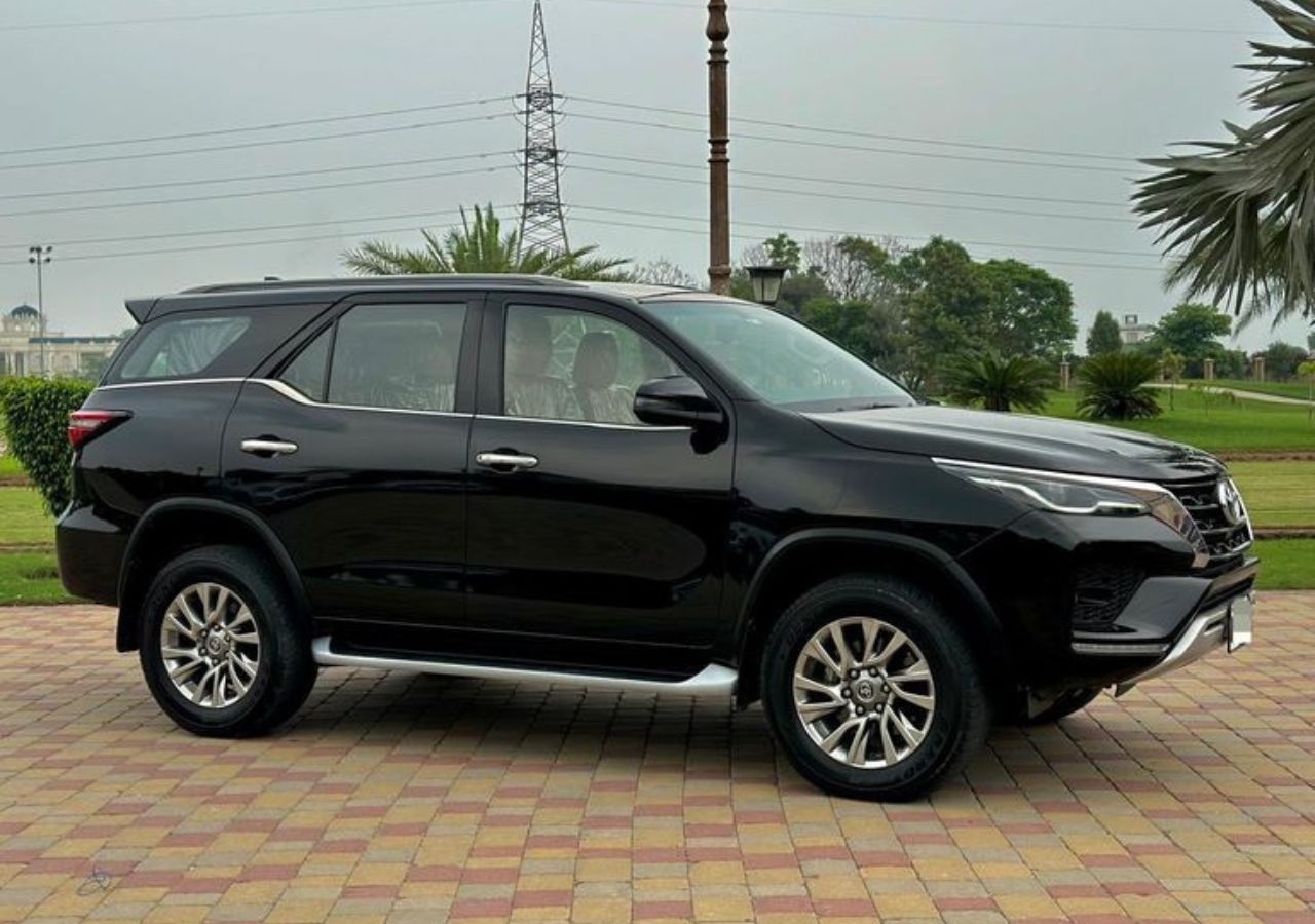 Toyota Fortuner Review – The...