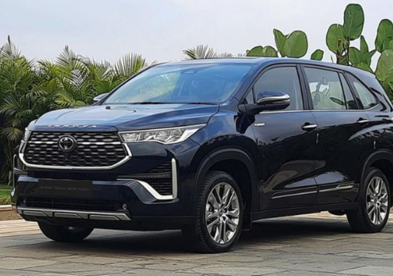 Toyota Innova Crysta 2025 Review:...