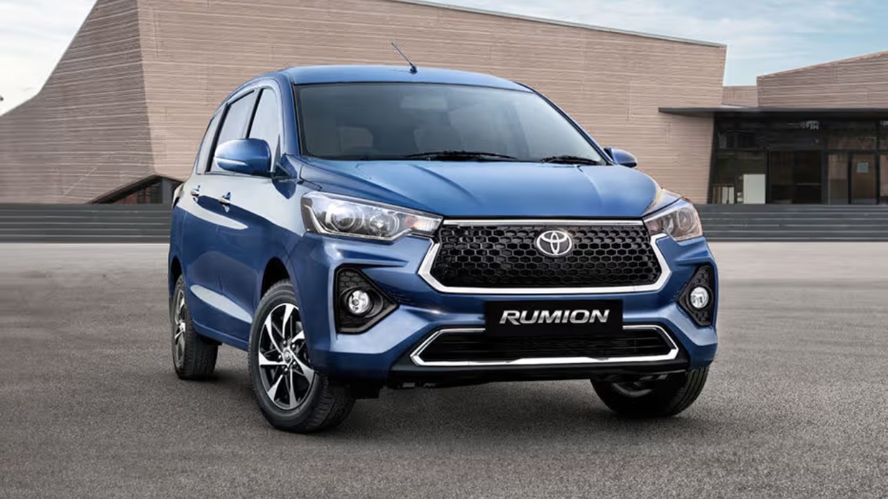 Toyota Rumion CNG 2025: All...