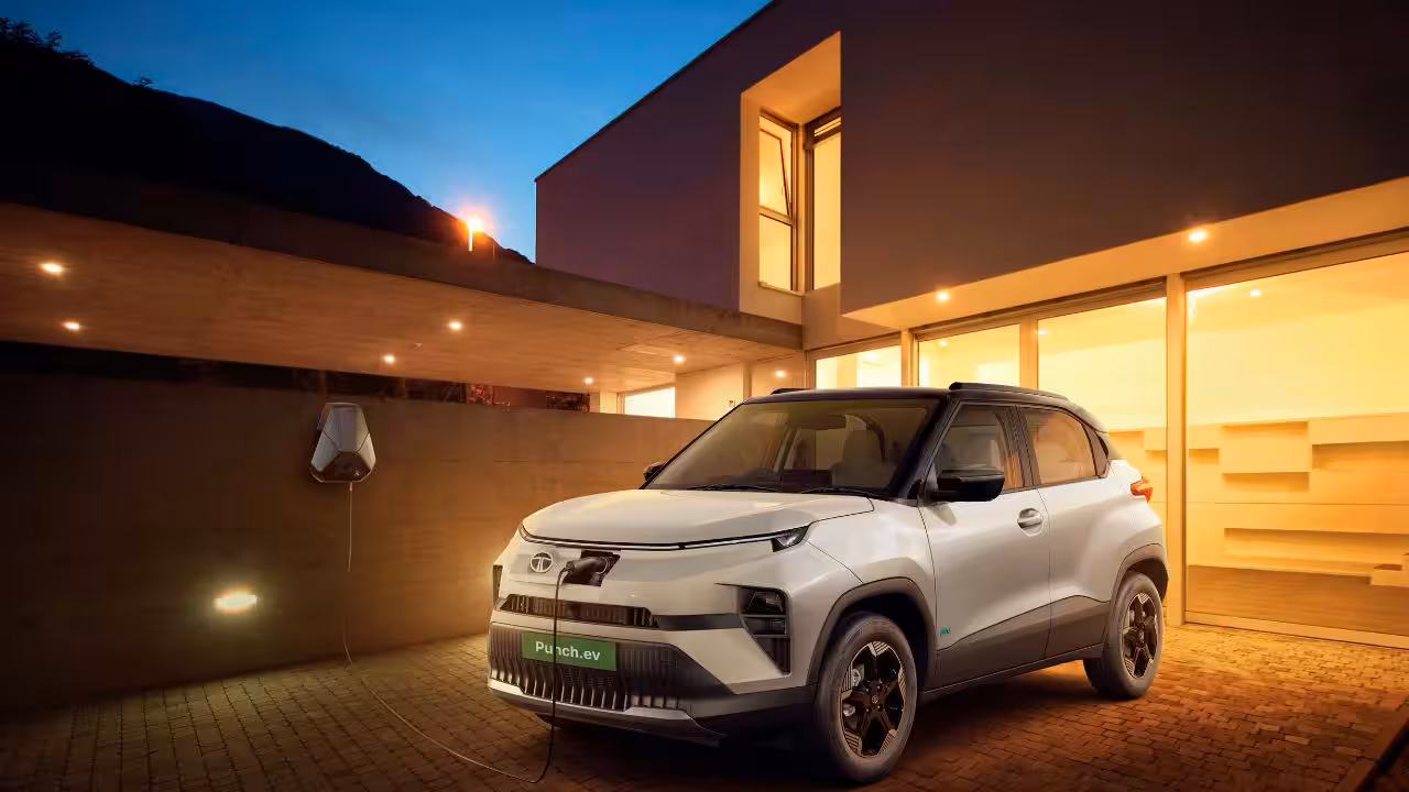 आ रही है Tata Punch...