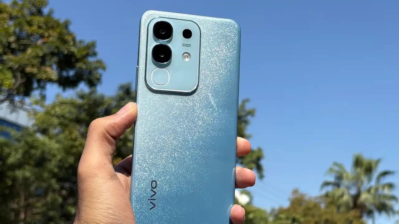 Vivo T4x 5g Vs Samsung Galaxy f16 5g (1)